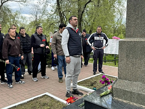 На Пролетарском (армянском) кладбище Ростова провели субботник