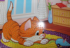 В Тацинском районе школьники организовали для мам выставку своих работ