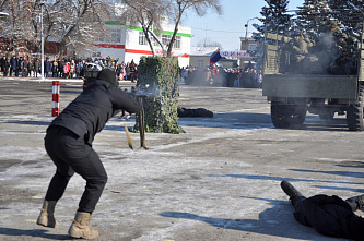 По Ростовской области прошел марш-бросок десантников