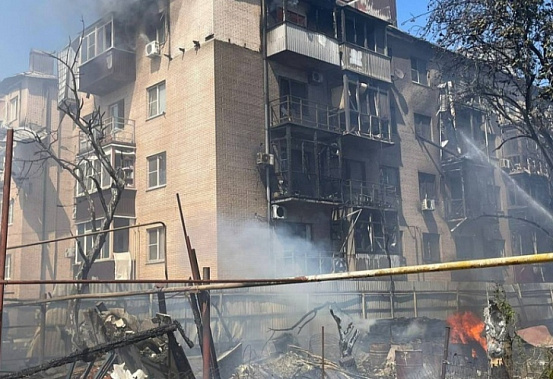 В Батайске жильцы поврежденного пожаром дома вынуждены до сих пор жить в общежитии