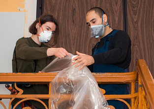 Активисты приведут в порядок подъезды дореволюционных парадных