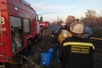 Донские казачьи пожарные команды получат 12 автоцистерн