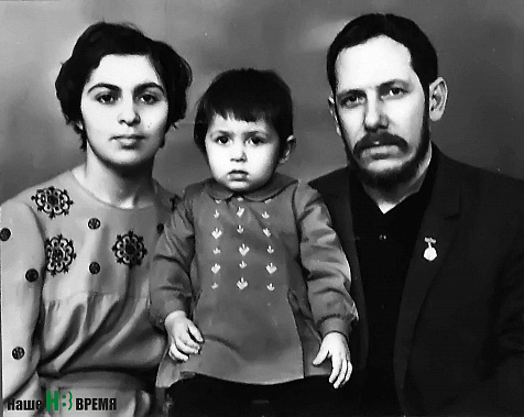 Софья и Владимир Канцыны с дочерью Аней.