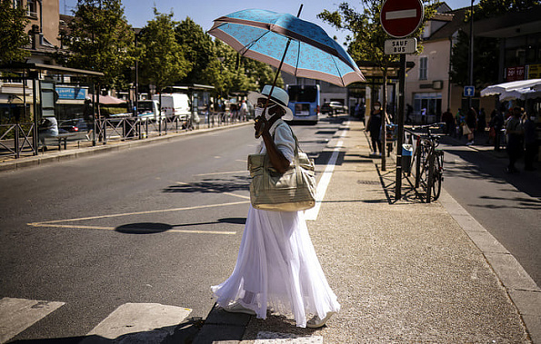 Хроники коронавируса: как жить дальше, суды антипрививочников, на Дону не снижается смертность