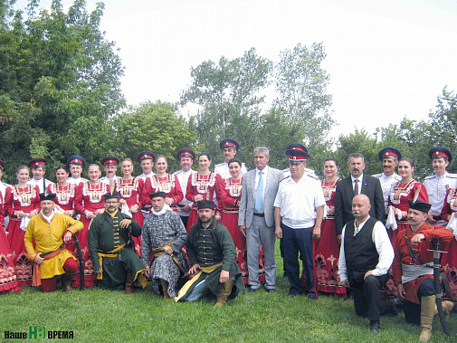 Фотография на память с венгерскими гостями.