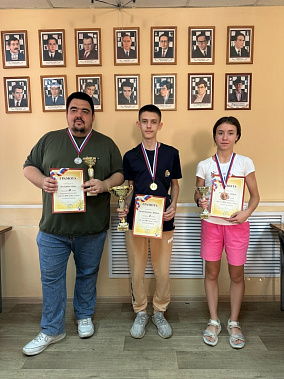  Сегодня в Азове два молодых дончанина выполнили нормативы мастеров ФИДЕ!