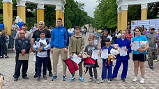 В Новочеркасске прошла традиционная зарядка с чемпионом