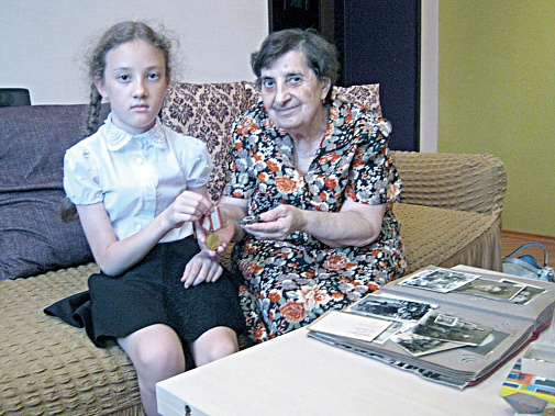 Юле ЛЕВИЦКОЙ рассказала о войне бабушка Элла.