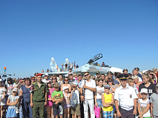 Пробка - на земле, «бочка» - в небе