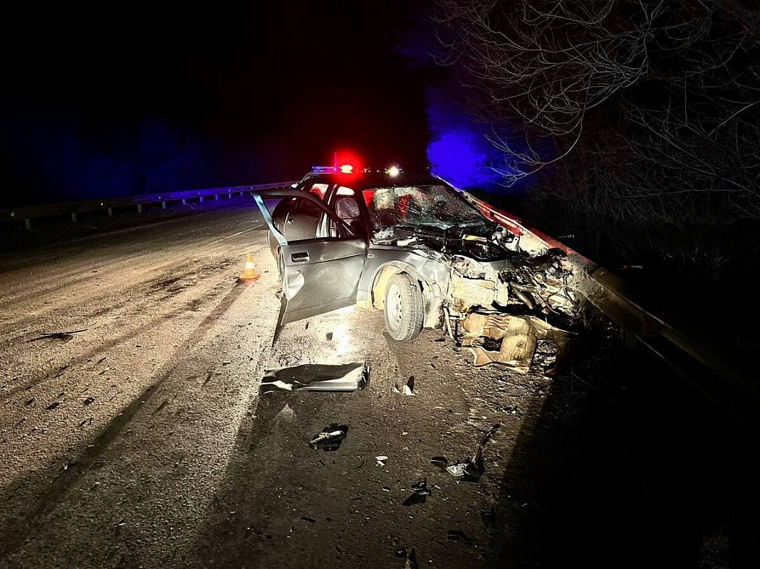 Фото с места аварии предоставлено отделом пропаганды УГИБДД по РО