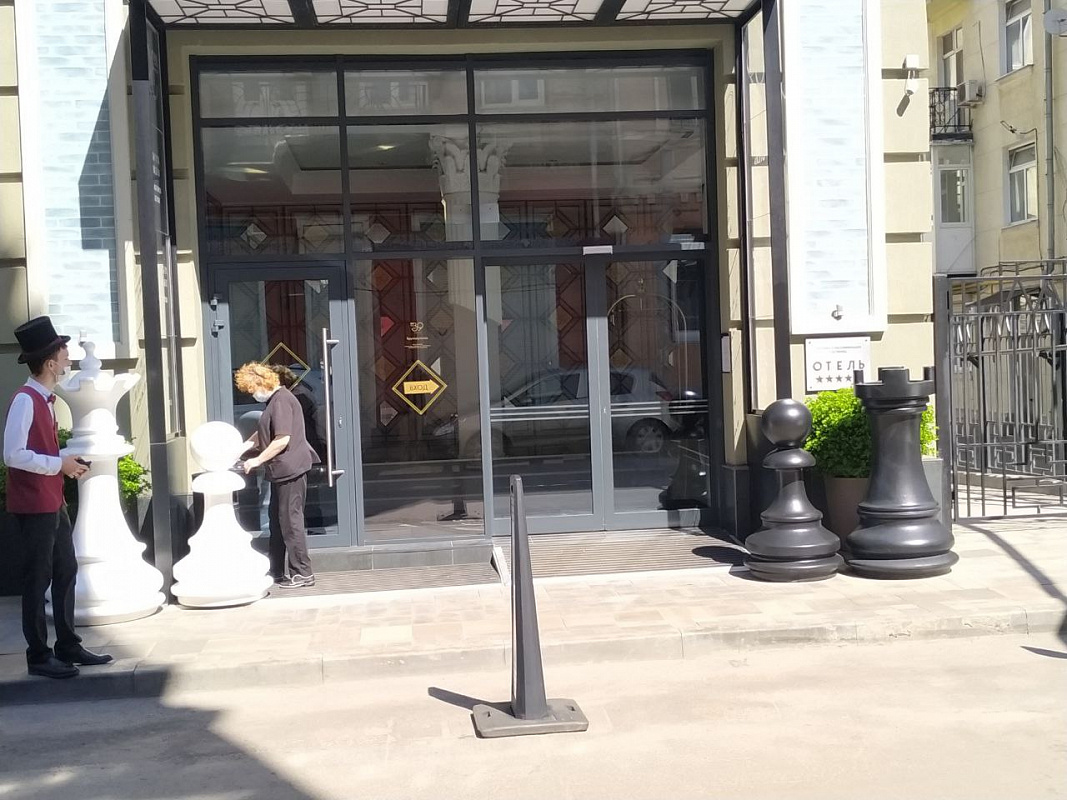 «Лошадью ходи, лошадью! Век воли не видать!»