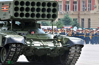 В Ростове и Новочеркасске прошли Парады Победы