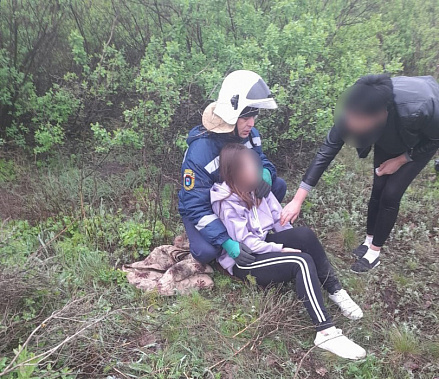 Расчет спасателей Алексеево-Лозовского поисково-спасательного отряда ликвидировал последствия ДТП