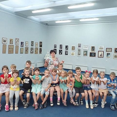 В Азовском музее-заповеднике – выставка картин из природных материалов