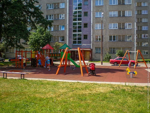В Ростове рядом с детской площадкой погиб ребенок
