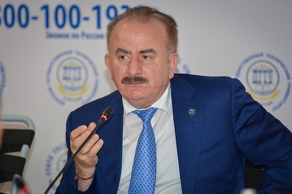 Ректор ДГТУ удостоен государственной награды