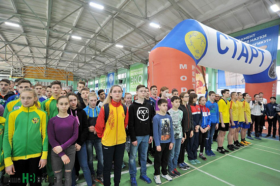 Всю неделю на манеже