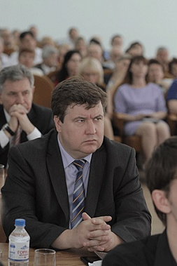 Утром – еще замглавы администрации, днем – уже замминистра. В.Тимченко назначен первым заместителем главы областного минпрома