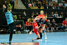 Донские гандболистки в первом матче финала чемпионата страны обыграли столичный ЦСКА