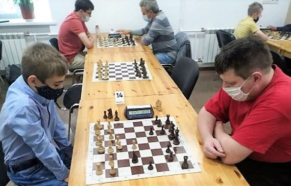 Гроссмейстер Дмитрий Кряквин стал дважды чемпионом «Мемориала Игоря Бондаревского»