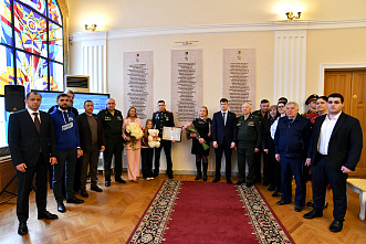 22 03 2026 Дончанина Дениса Свиридова удостоили «Золотой звезды» Героя России