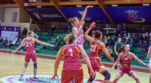 БК «Ростов-Дон-ЮФУ» на выезде побеждает омский «Нефтяник»