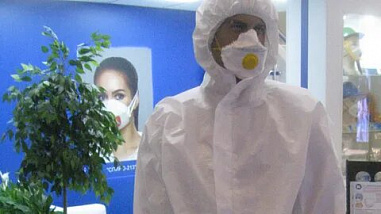 На Дон поступают дефицитные маски, а медики получат защитные комбинезоны