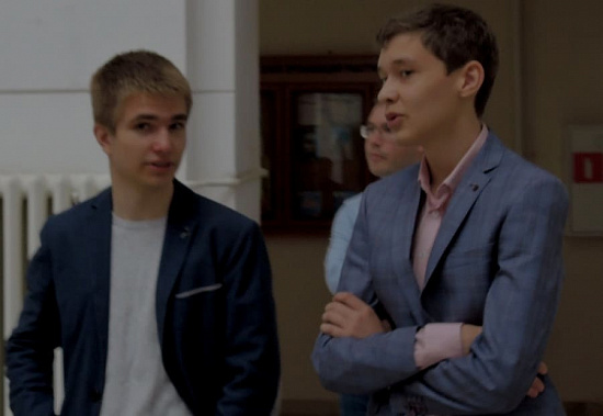 Олимпийские онлайн чемпионы гроссмейстеры  Алексей Сарана (Москва) и Андрей Есипенко (Новочеркасск)