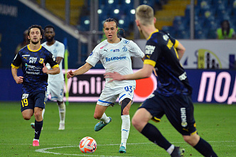 Футболисты «Ростова» на домашней арене проиграли московскому «Динамо»