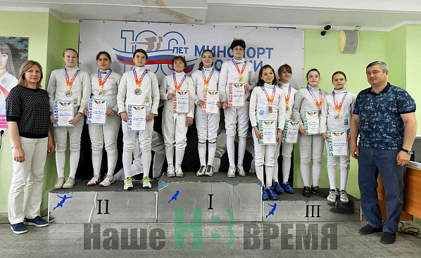 Донские рапиристы уверенно выступили на чемпионате и первенстве ЮФО