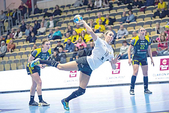 Бросает полусредняя «Ростов-Дона» Лоис АББИНГ. Фото с сайта gc-rostov-don.ru