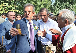 Новый храм, пешеходная набережная, концерт_16376