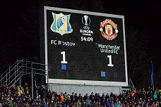 Дома «Ростов» лишил легендарный «МЮ» победы