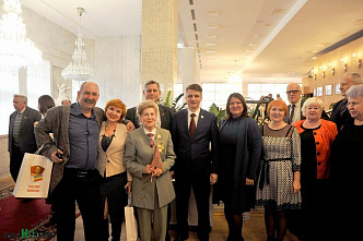 Комсомольская юность наша