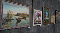 вернисаж на три этажа