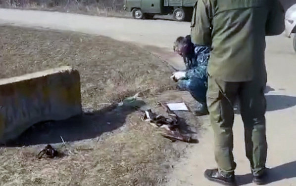 В Миллеровском районе задержали мужчину, стрелявшего по соседям и полицейскому