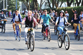 Новый храм, пешеходная набережная, концерт_16380