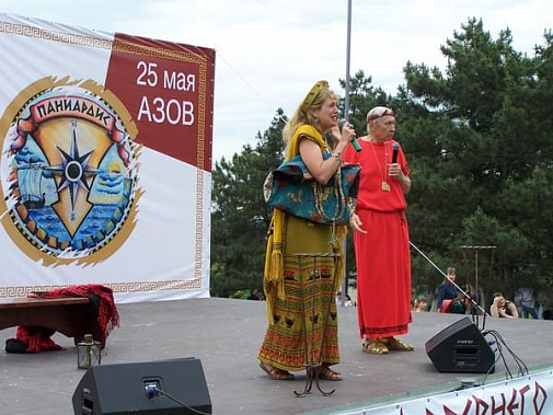 В Азове впервые прошел праздник античной культуры под открытым небом