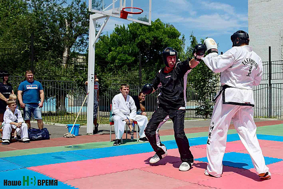 На одном татами