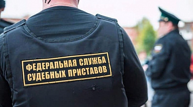 В Ростове мужчина заплатил алименты под угрозой лишения автомобиля Volkswagen Passat