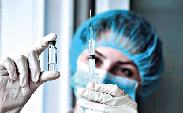 Иммунологи сказали, кого нельзя прививать от коронавируса