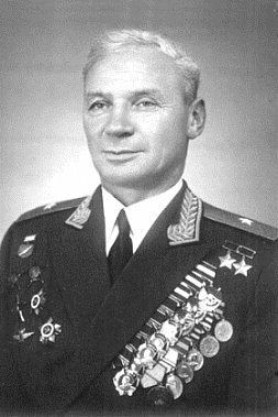  Имя Владимира Коккинаки вписано в книгу мировых рекордов авиации...