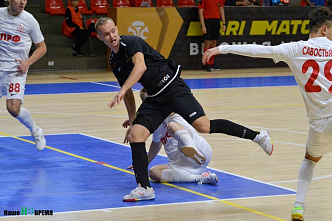 Мини-футбольный клуб «Ростов» дома переиграл команду «КПРФ-2»