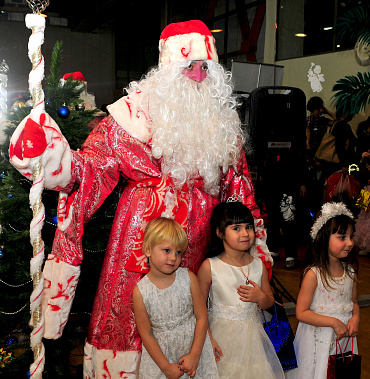 Весело, когда друг в мешке