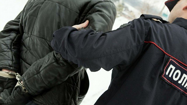 В Батайске пьяный мужчина сломал нос полицейскому
