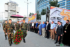 Вставай, страна огромная…