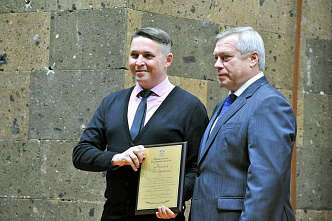 С наступающим профессиональным праздником, коллеги!