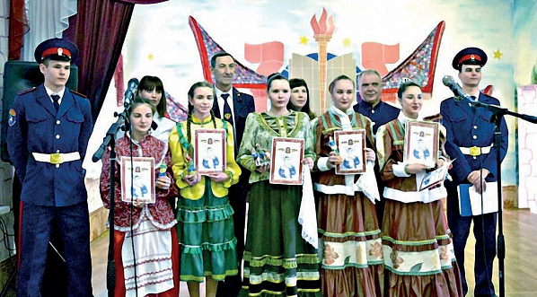 Победители первого Морозовского районного конкурса «Краса-казачка»