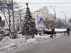 Зима раскрыла снежные объятья