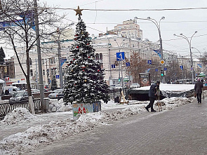 Зима раскрыла снежные объятья